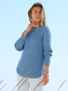Продается по акции удлиненный пуловер с фактурным вязанным узором на онлайн витрине Апарт