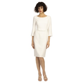 Предлагается по специальной цене классическое платье с круглым вырезом горловины в онлайн аутлете Апарт