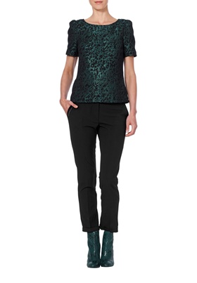 Оформить покупку модной жаккардовой блузки с коротким рукавом "фонарик" на онлайн витрине Апарт