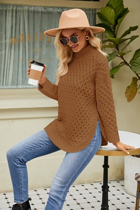 Продается по акционному списку удлиненный пуловер APART в онлайн магазине Апарт