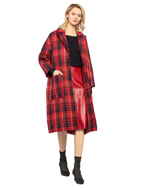 Продается с гарантией качества пальто из шерсти с узкими лацканами в интернет-магазине Апарт
