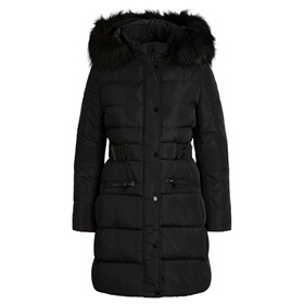 Продается по специальной цене приталенное пальто с притачным широким поясом на витрине Апарт