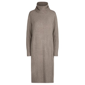 Приобрести с гарантией доставки вязаное платье с разрезами на полотнищах в интернет-магазине Апарт