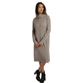 Приобрести с гарантией доставки вязаное платье с разрезами на полотнищах в интернет-магазине Апарт