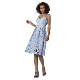 Купить с гарантией качества прилегающее платье с бретелями в интернет-магазине Апарт