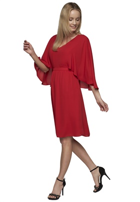 Приобрести по выгодной цене вечернее платье с пришитой широкой накидкой с одинарной отделочной строчкой в интернет-магазине Апарт