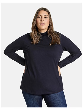 Продажа по специальной цене брендового удлиненного пуловера с воротником "гольф" на онлайн витрине Апарт