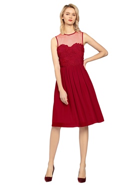 Купить по выгодной цене облегающее платье с декоративными складками на полотнищах в интернет-магазине Апарт