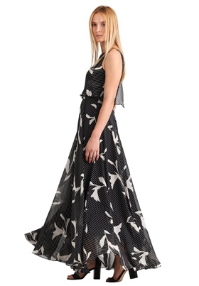 Купить с гарантией качества платье из ткани шифона с широким вырезом горловины в аутлете магазина Апарт