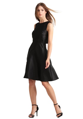 Купить по выгодной цене короткое платье с разрезами на спинке в интернет-магазине Апарт
