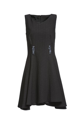 Приобрести с гарантией доставки прилегающее платье с застежкой на спинке в интернет-магазине Апарт