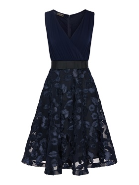 Приобрести выгодно коктейльное платье со сборками в интернет-магазине Апарт